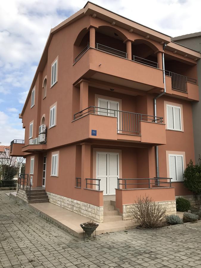 Apartments Juran Sukošan Extérieur photo